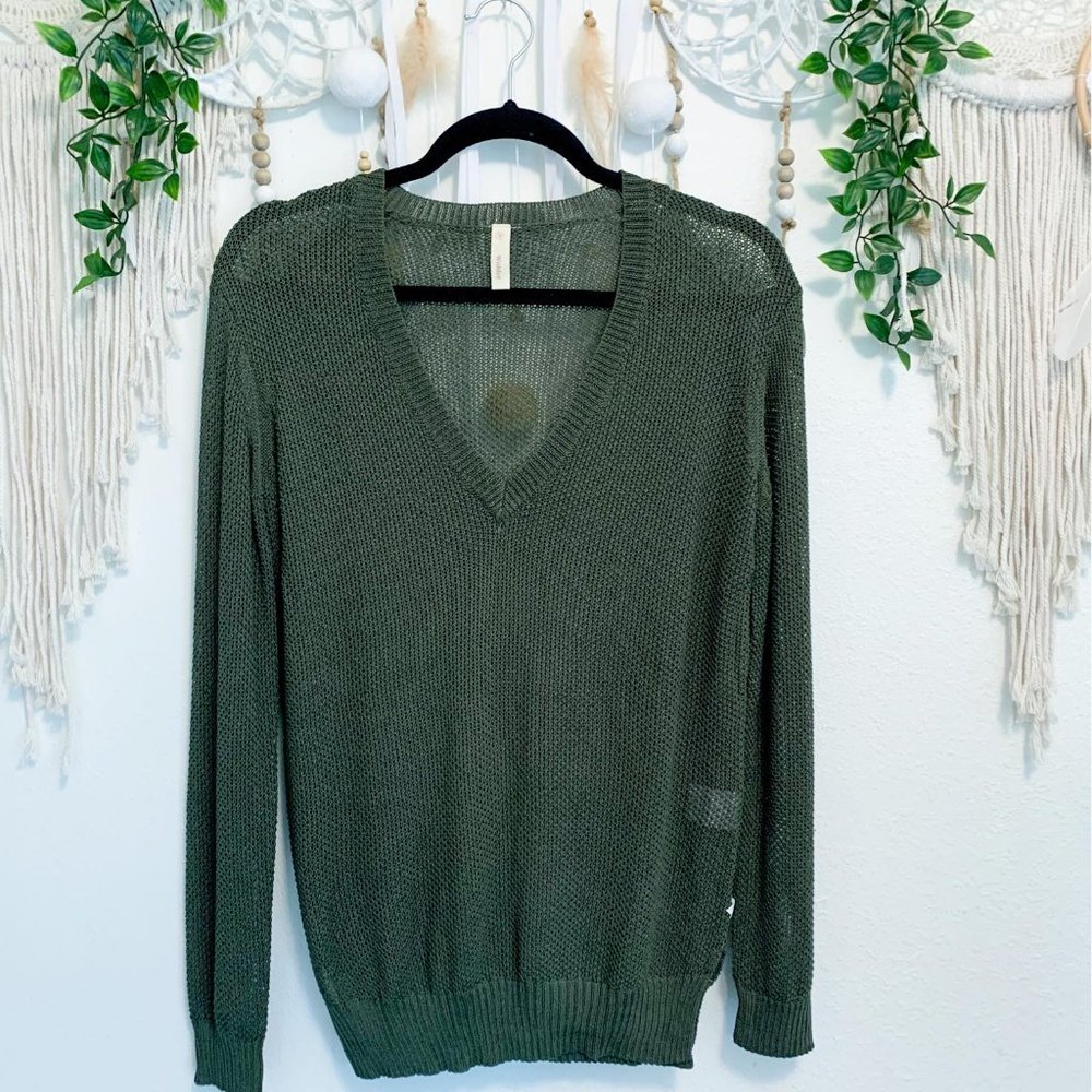Cream Vneck Sweater - Picture 2 of 2